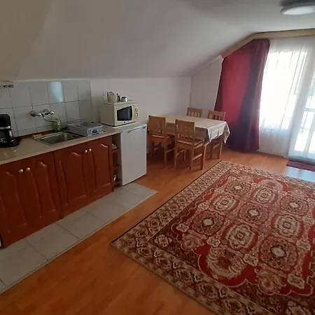 Patri Apartmanhaz * Keszthely