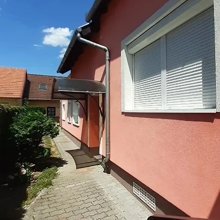 Patri Apartmanhaz *